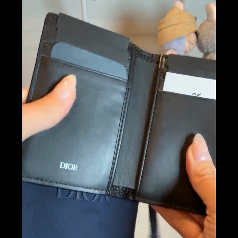 DIOR Black Vegan Leather Card Holder Wallet (GWP / VIP Exclusive) - Picture 5 of 7